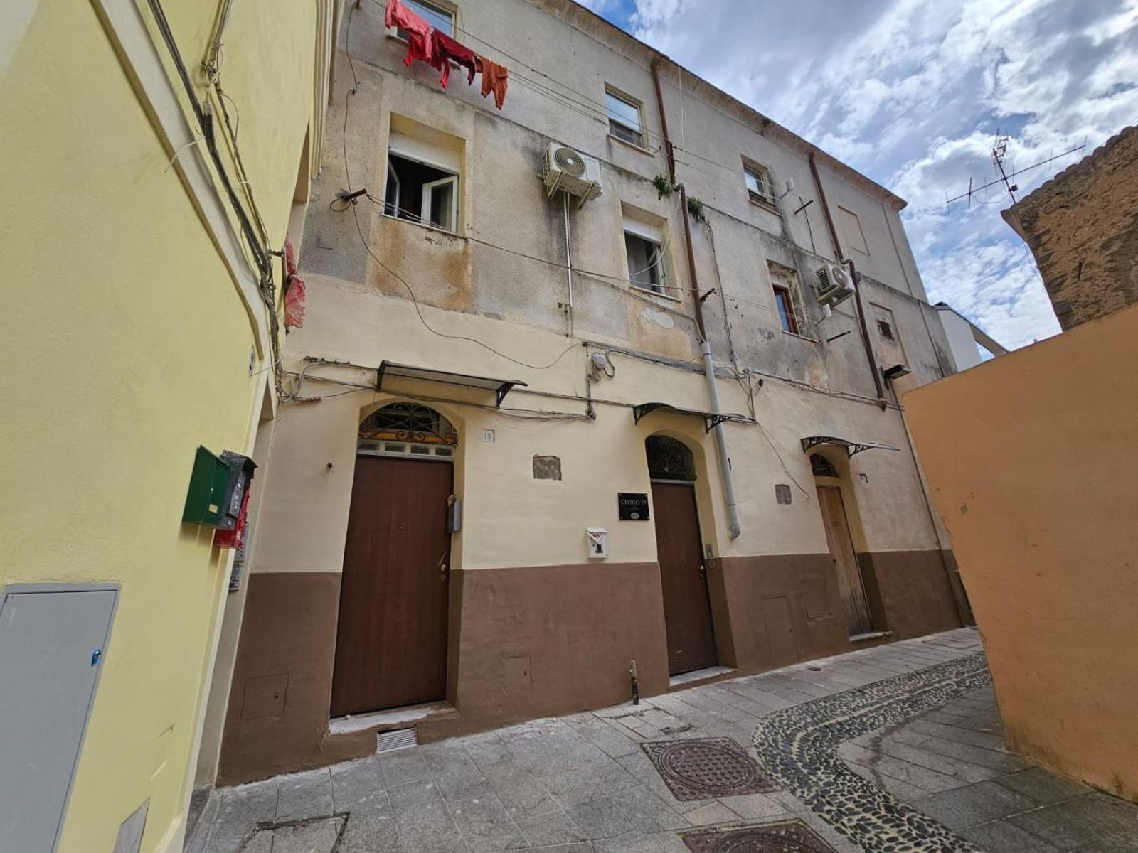 Civico 19 2Pax Apartment Sassari Bagian luar foto