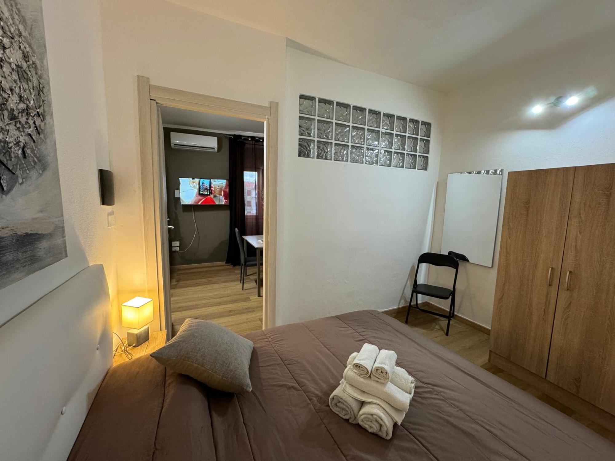 Civico 19 2Pax Apartment Sassari Bagian luar foto